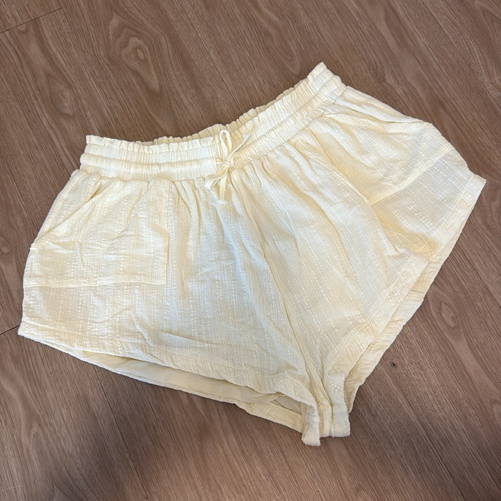 LUNA LANE THE FOX SHORT / LEMON SHORTS - Picture 4 of 6
